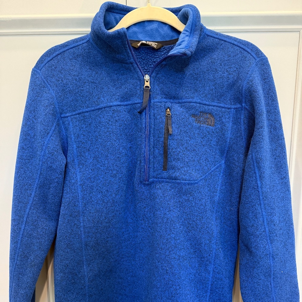 Boys North Face quarter zip fleece